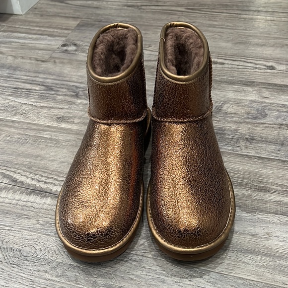 New UGG Bronze Classic Mini Metallic Sparkle Boots - Picture 4 of 12